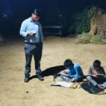 हौसलों की उड़ान: कैमूर के बाघी गांव में सोलर लाइट के उजाले में संवर रहा बच्चों का भविष्य